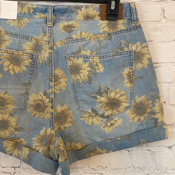 NWT American Eagle Sunflower jean mom short - Picture 7 of 7